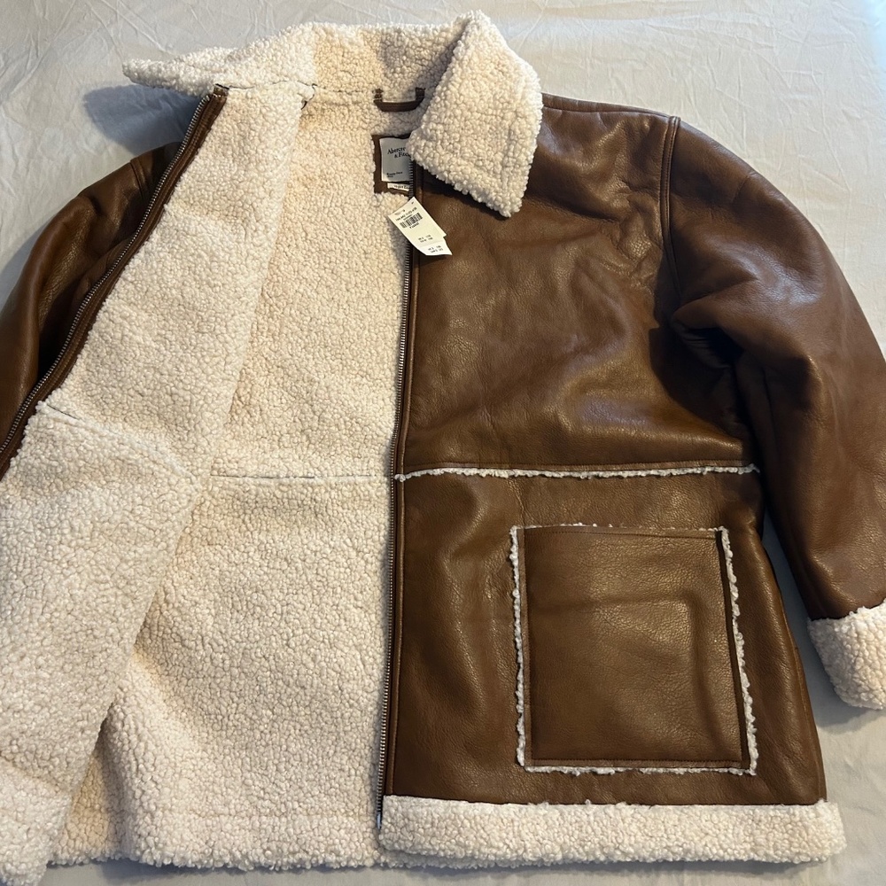 Abercrombie & Fitch Shearling and Vegan Leather Brown Coat NWT - Picture 2 of 4